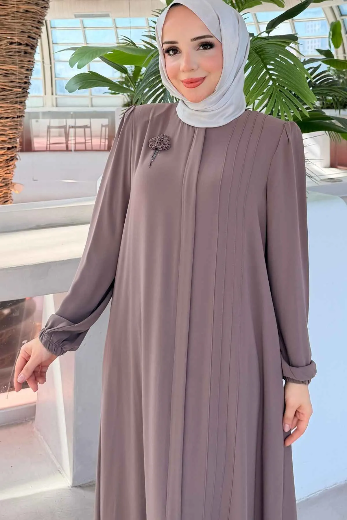 Rabia Göğüs Çiçek Broşlu Nervürlü Ferace 736 -Vizon