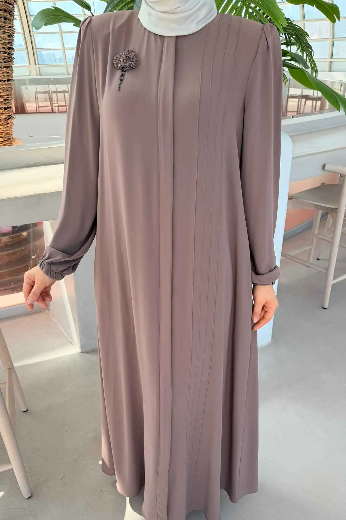 Rabia Göğüs Çiçek Broşlu Nervürlü Ferace 736 -Vizon