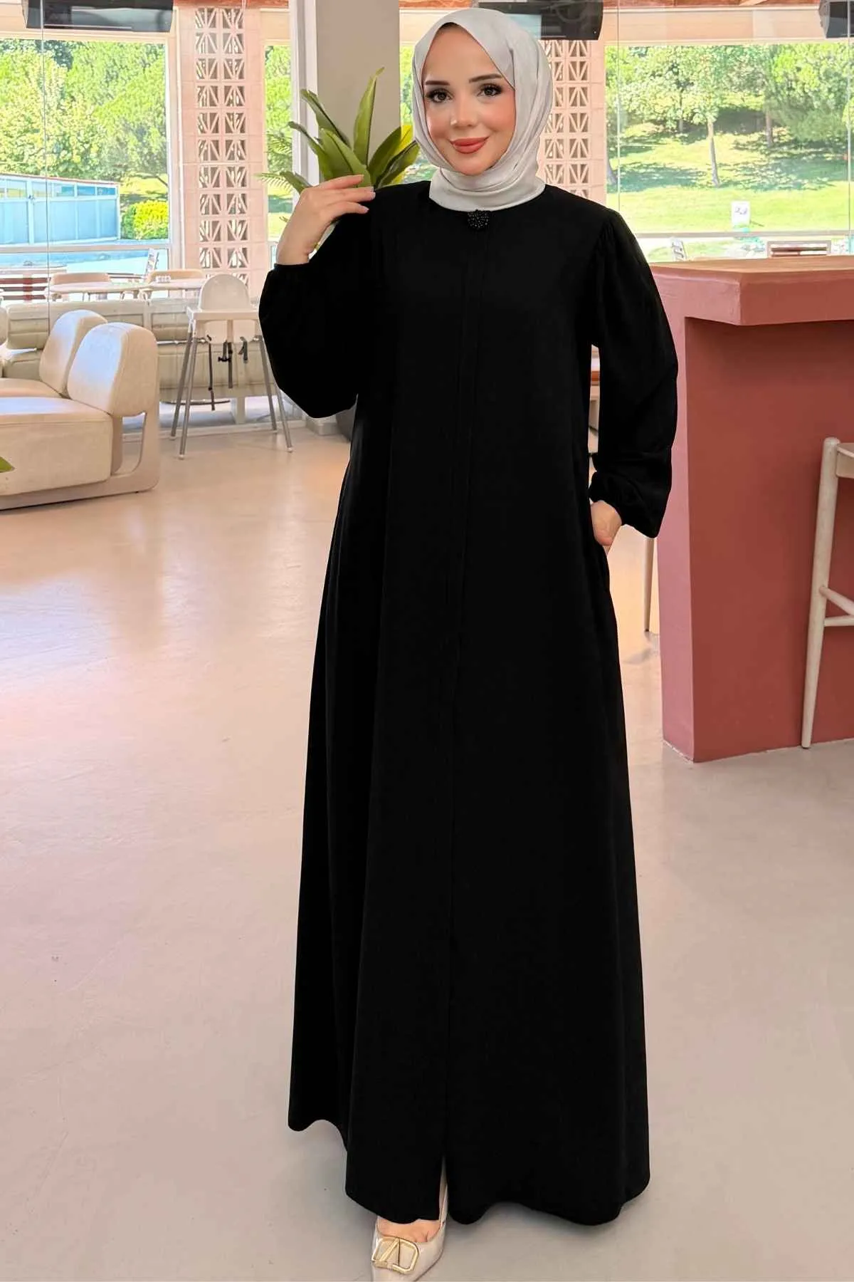 Elit İpek Yaka Broşlu Ferace 6821 -Siyah