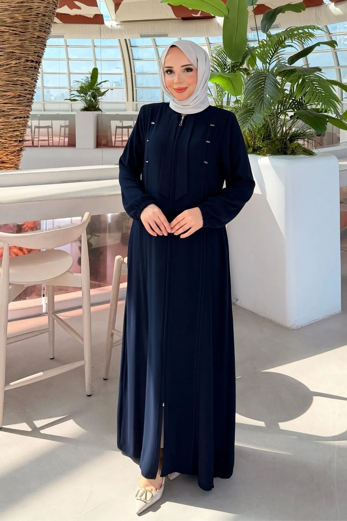 Önü Fermuarlı ve Taş Detaylı rabia  Ferace 437- Laci