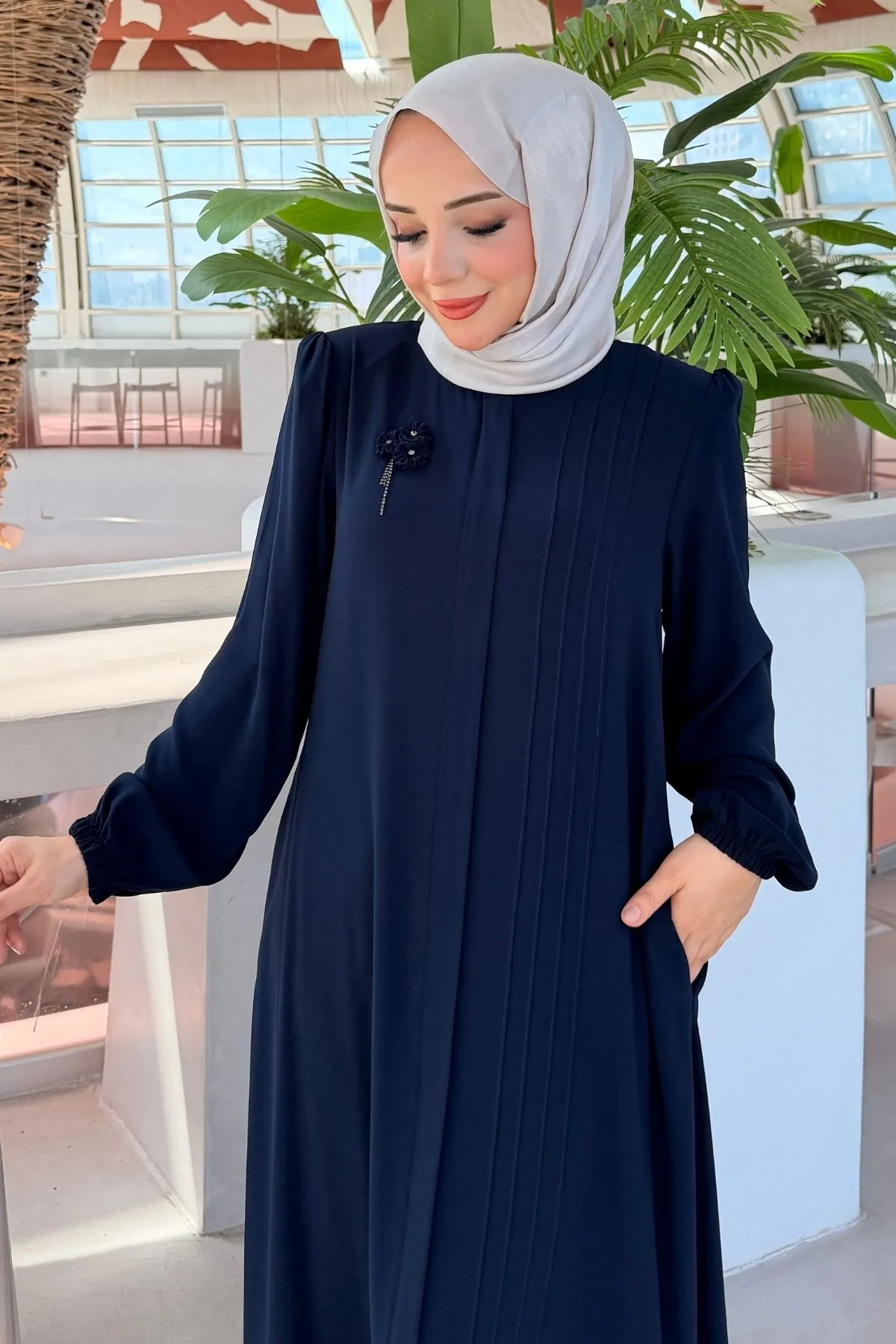 Rabia Göğüs Çiçek Broşlu Nervürlü Ferace 736 - Laci