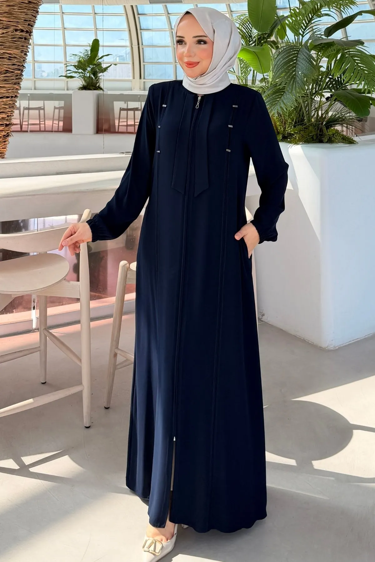 Önü Fermuarlı ve Taş Detaylı rabia  Ferace 437- Laci