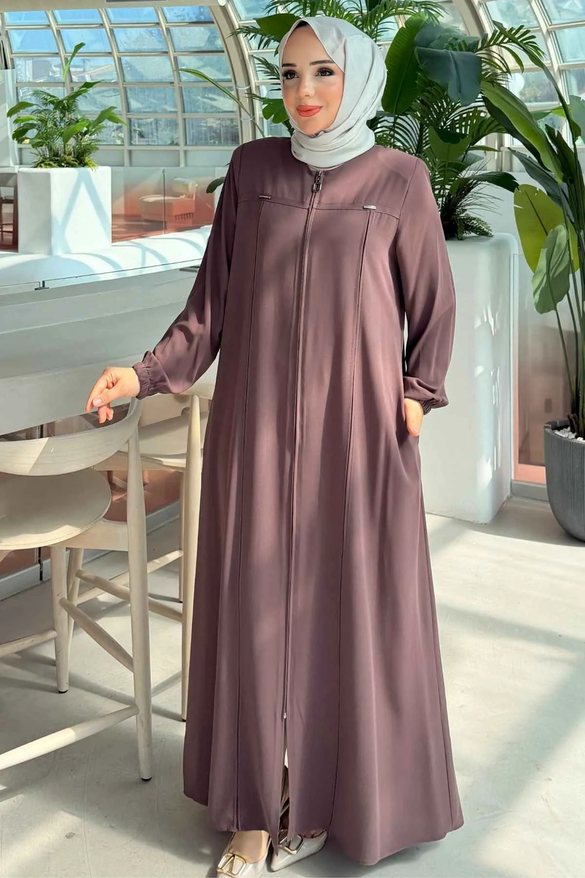 Boydan Fermuarlı ve Metal Detaylı Rabia Ferace 8885 -Vizon