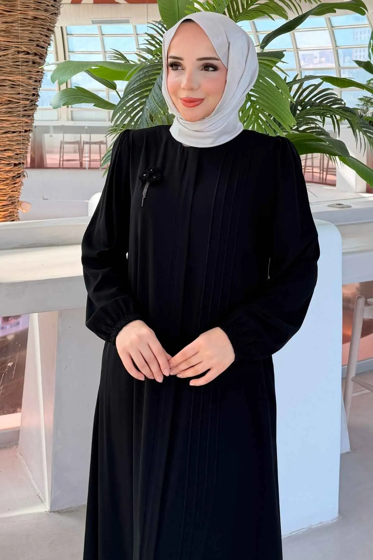 Rabia Göğüs Çiçek Broşlu Nervürlü Ferace 736 -Siyah